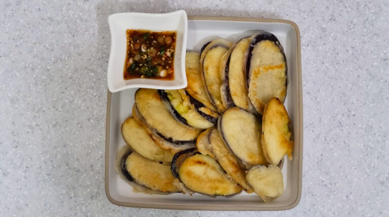 making eggplant jeon