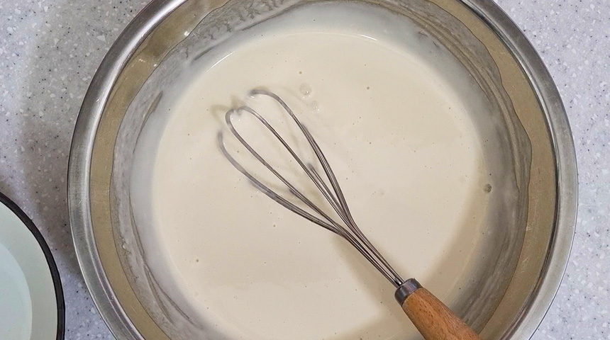 A batter made by mixing 8 tablespoons of flour and 2 tablespoons of potato starch with 1 cup of water.